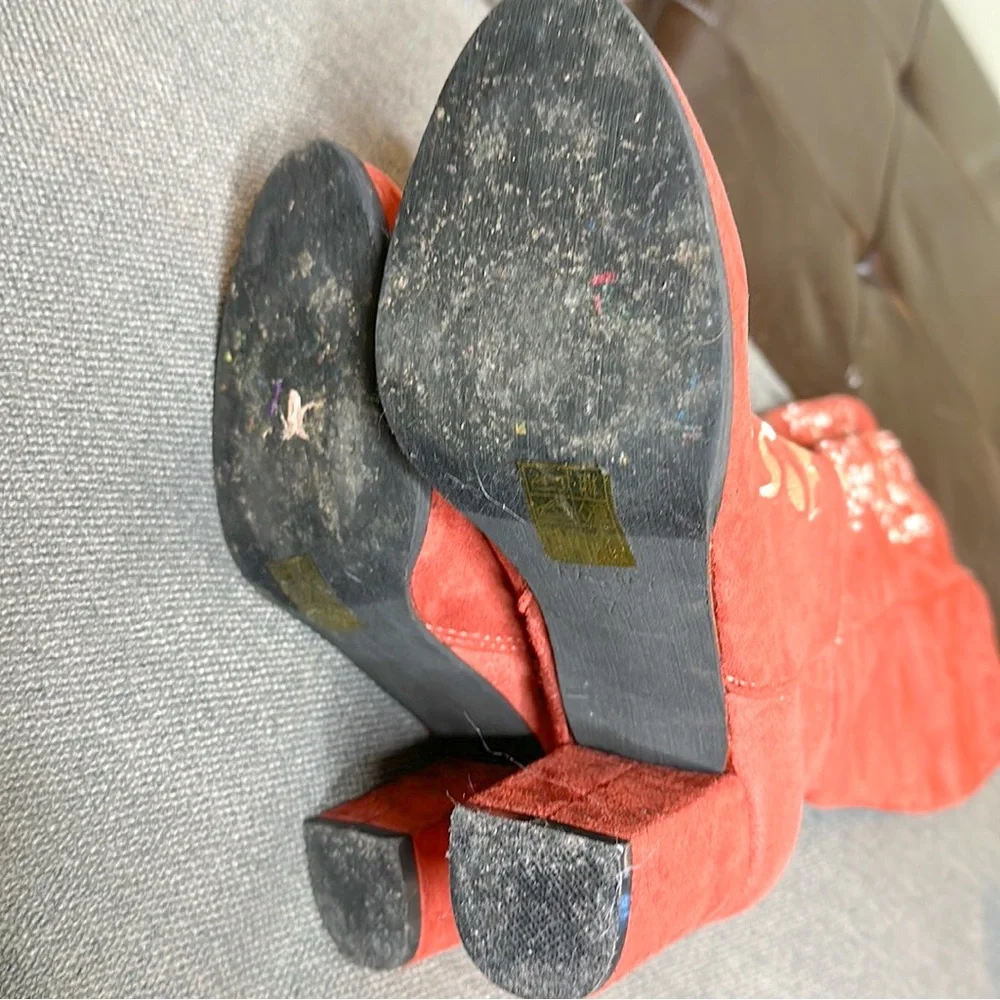 Kala Vella Rust Red Embroidered Suede Knee-High Heeled Boots - Picture 6 of 12